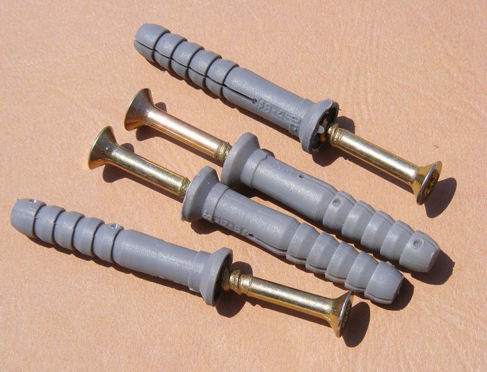 Screw & Dowel